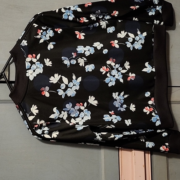 Adidas jacket - Picture 4 of 4